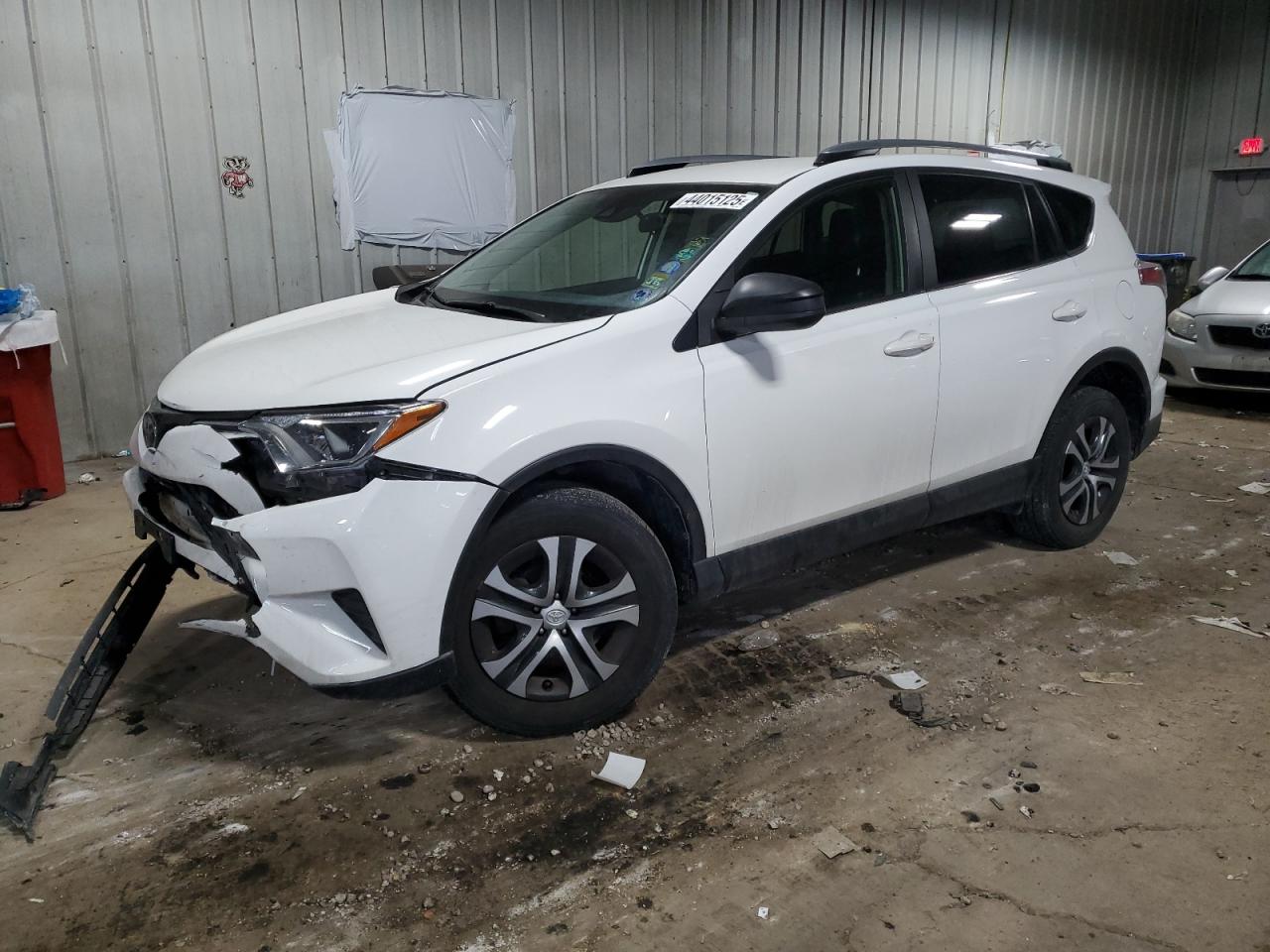 2017 Toyota RAV 4 VIN JTMBFREV7HJ131853