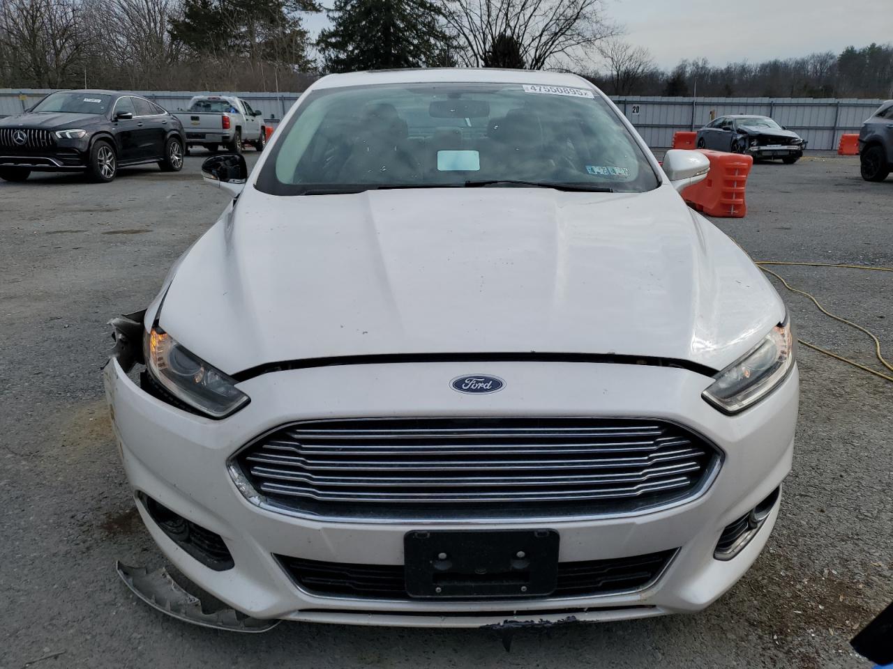 2016 Ford Fusion VIN 3FA6P0SU2GR402060 Copart auction photo, side / front end damage thumbnail 5