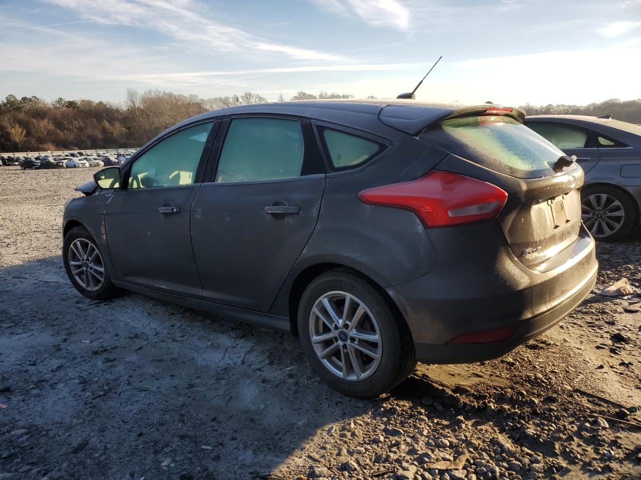 2017 Ford Focus VIN 1FADP3K20HL215942 Copart auction photo, front end damage thumbnail 2