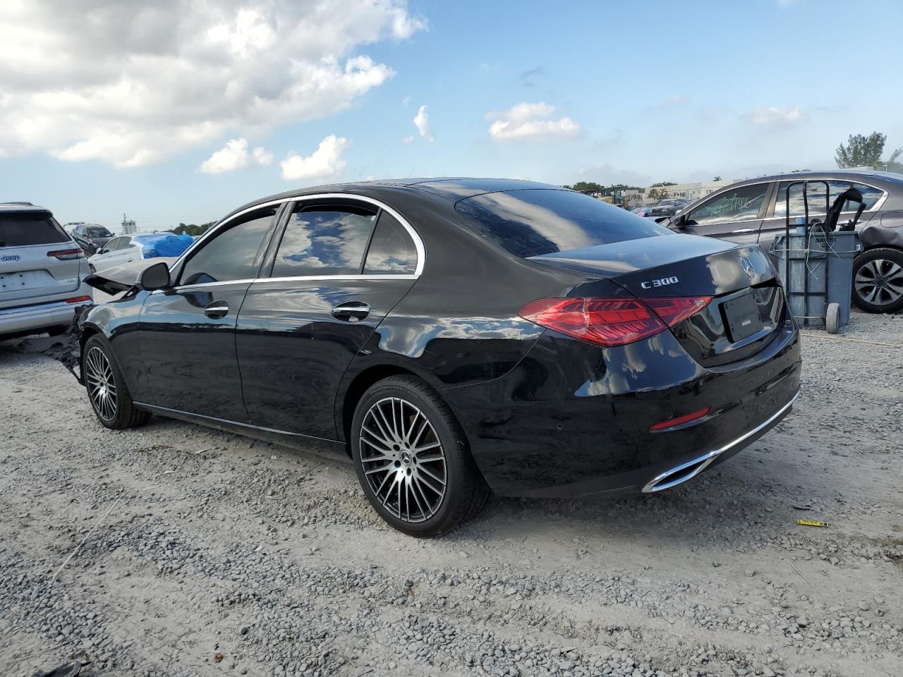 2024 Mercedes-Benz C-klasse VIN W1KAF4GBXRR222304 Copart auction photo, front end / minor dent/scratches damage thumbnail 2