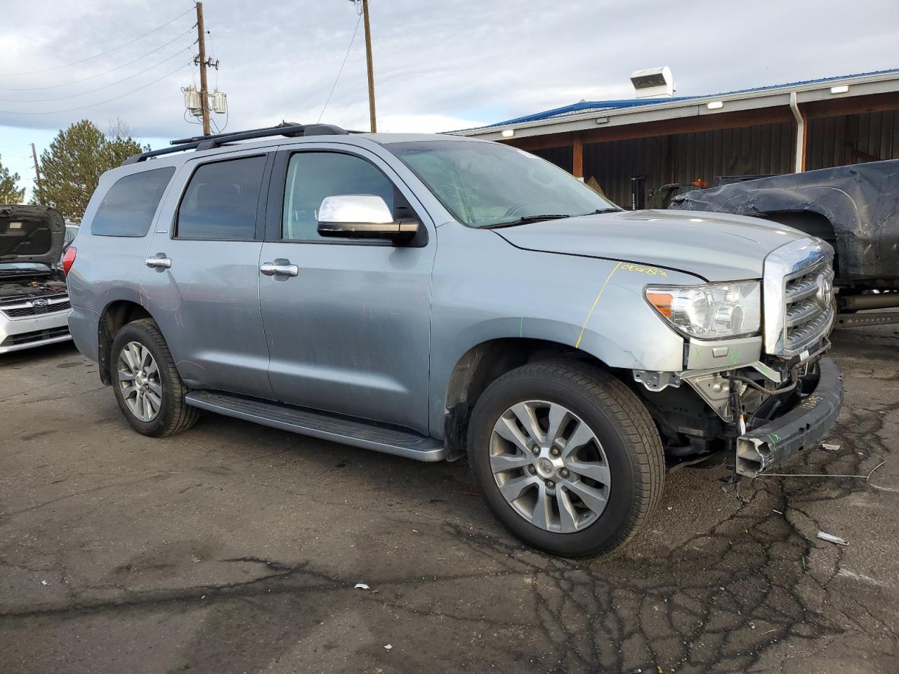 2016 Toyota Sequoia VIN 5TDJW5G16GS138597 Copart auction photo, front end / rear end damage thumbnail 4