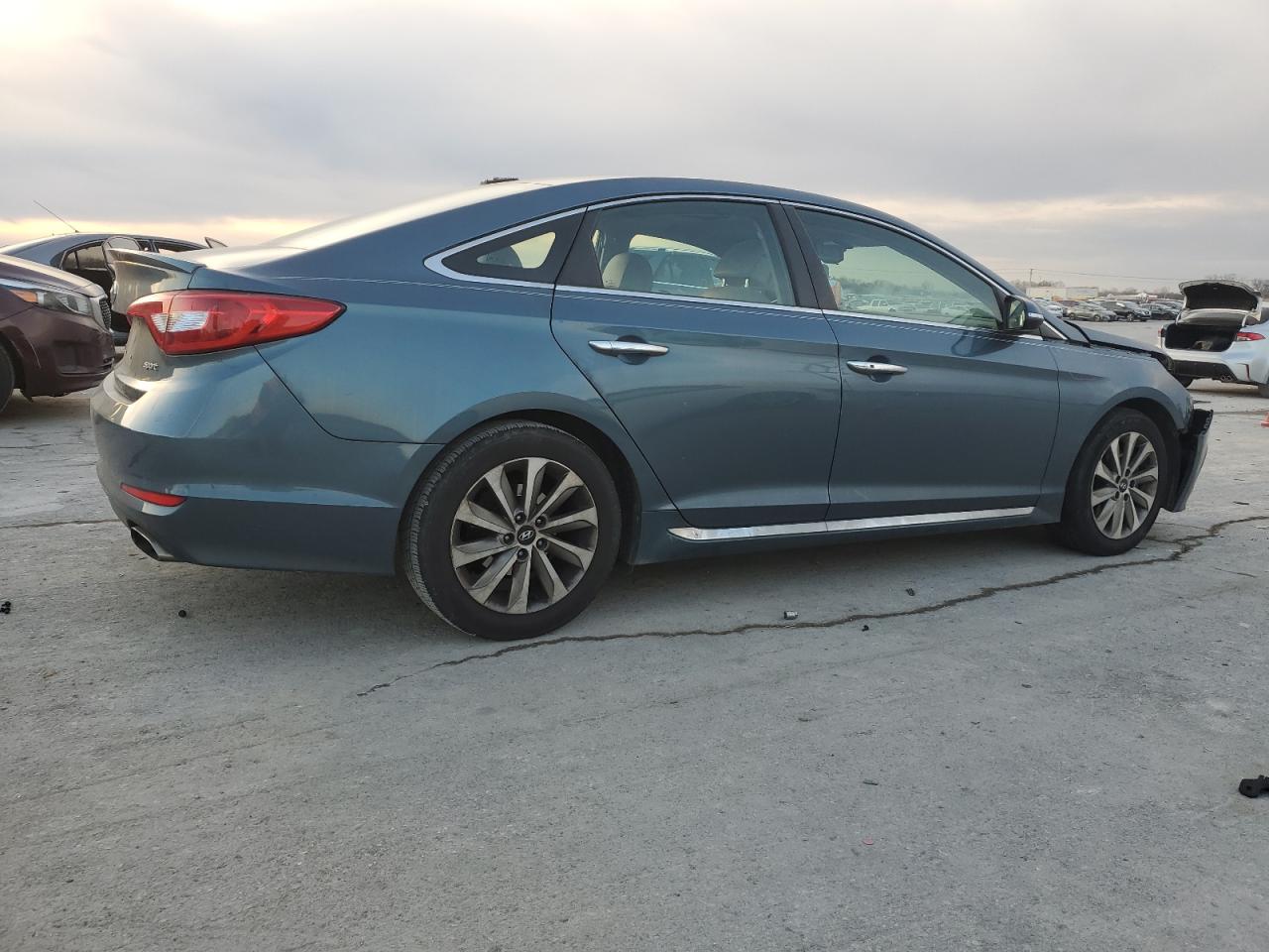 2016 Hyundai Sonata VIN 5NPE34AF5GH426562 Copart auction photo, front end damage thumbnail 3