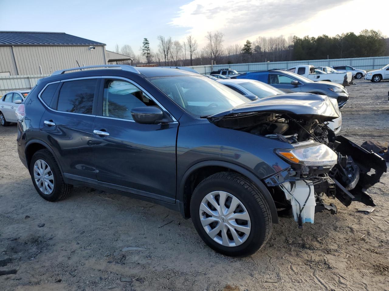 2016 Nissan Rogue VIN KNMAT2MV3GP656238 Copart auction photo, front end damage thumbnail 4