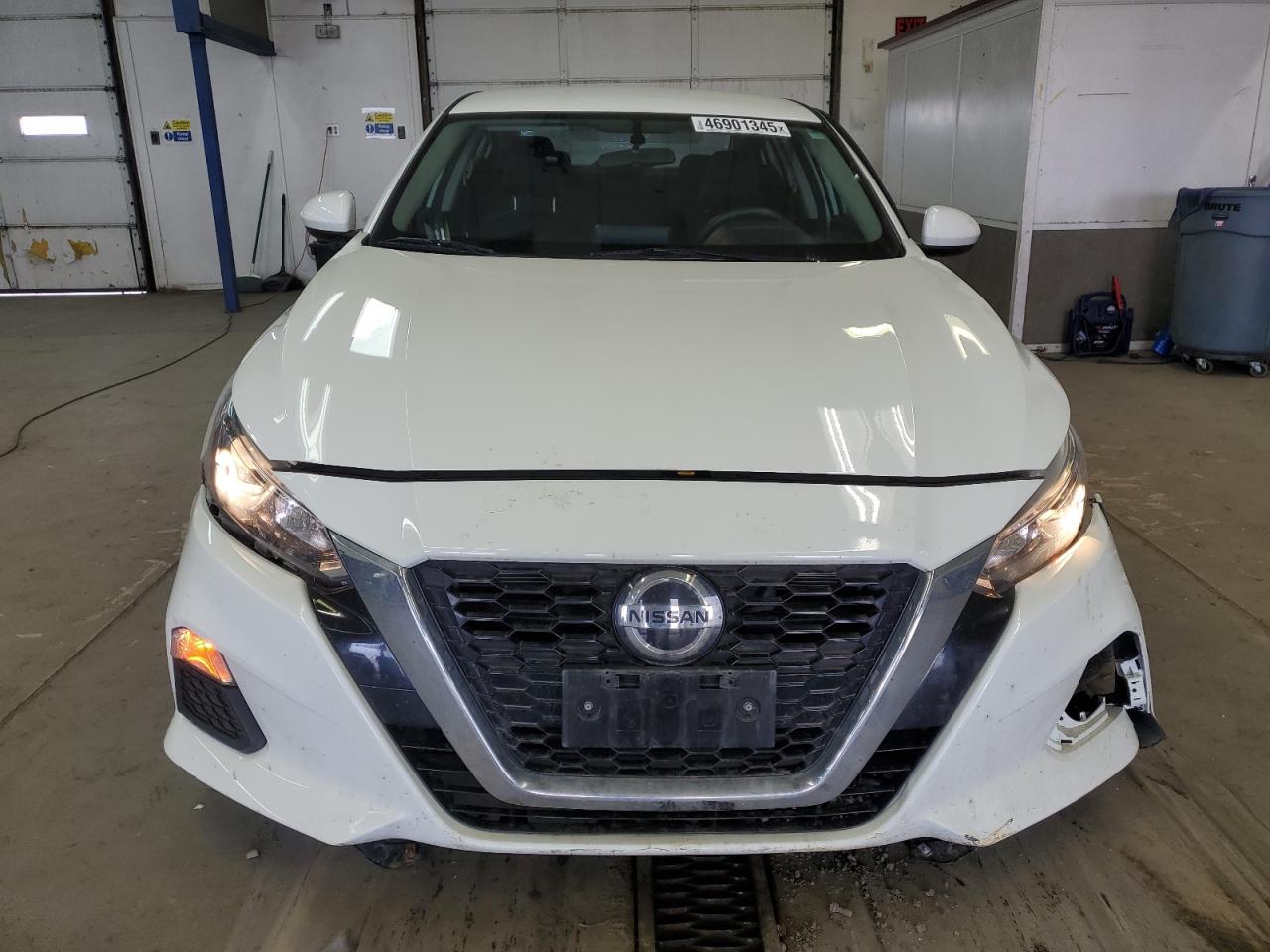2019 Nissan Altima VIN 1N4BL4BV4KC232480 Copart auction photo, front end / side damage thumbnail 5