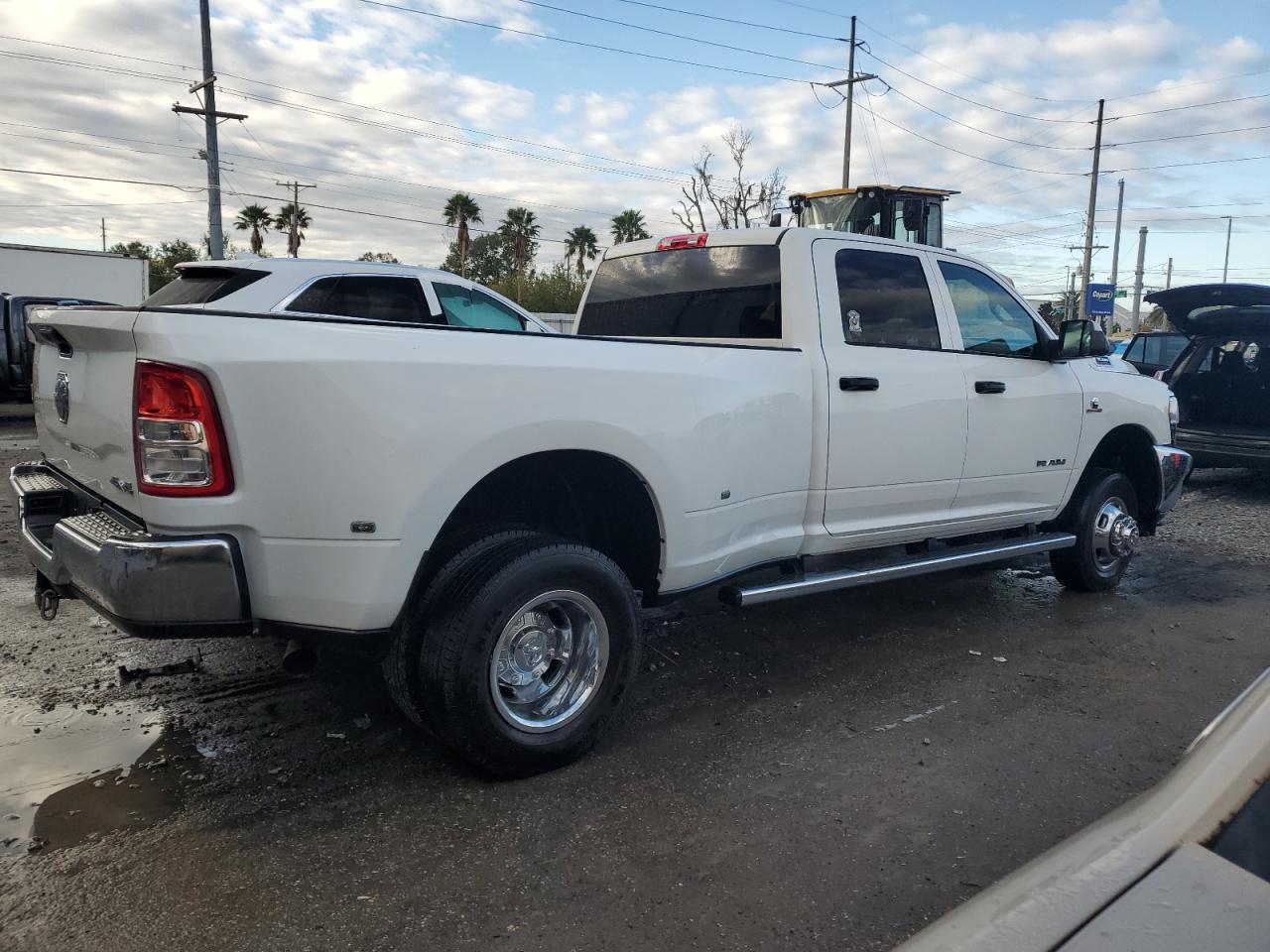 2020 RAM 3500 VIN 3C63RRGLXLG201130 Copart auction photo, front end damage thumbnail 3
