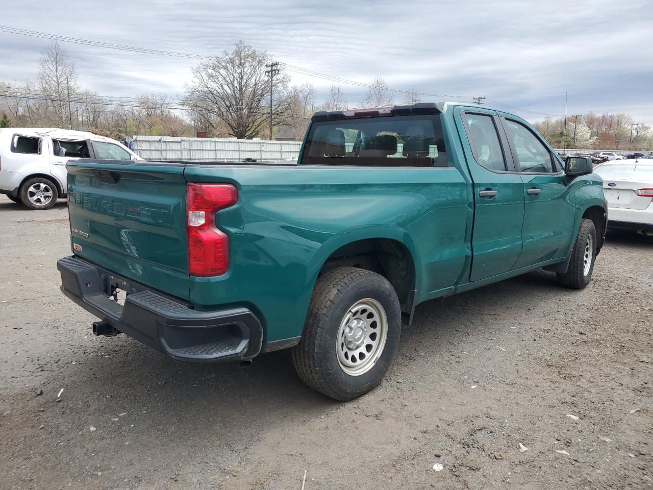 2019 Chevrolet Silverado VIN 1GCRWAEF0KZ219550 Copart auction photo, front end / side damage thumbnail 3