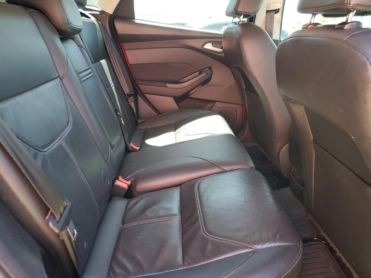 2015 Ford Focus VIN 1FADP3N2XFL360642 Copart auction photo, front end / side damage thumbnail 10