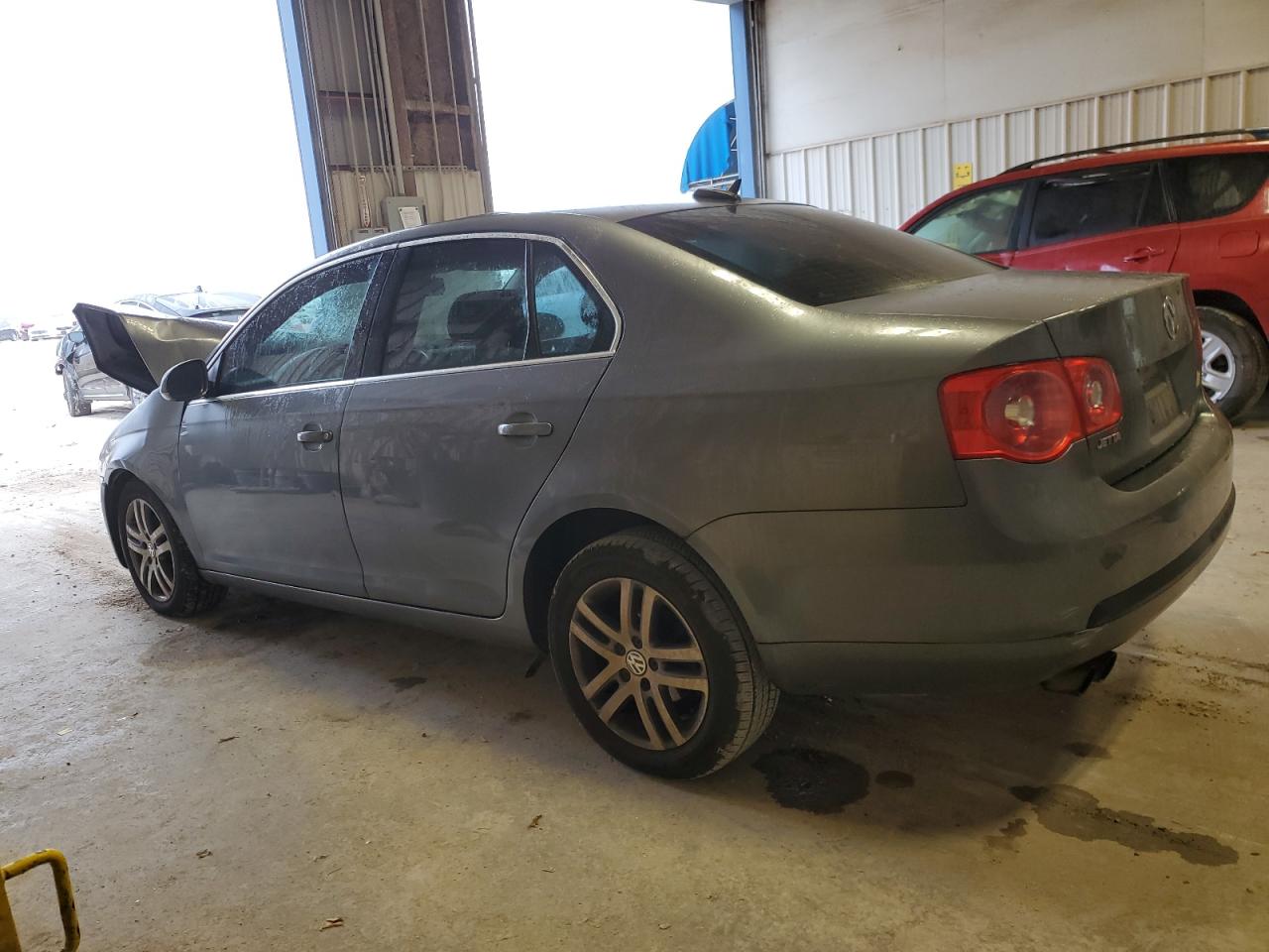 2006 Volkswagen Jetta VIN 3VWSF81K06M828770 Copart auction photo, front end / minor dent/scratches damage thumbnail 2