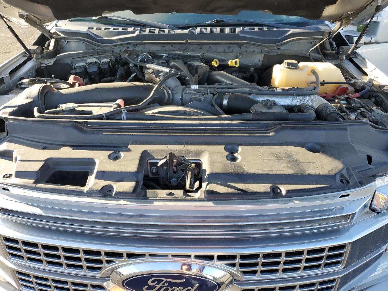 2017 Ford F250 VIN 1FT7W2BT7HEE14259 Copart auction photo, minor dent/scratches / missing/altered vin damage thumbnail 11