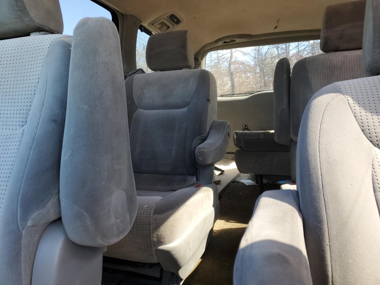 2007 Toyota Sienna VIN 5TDZK23CX7S068185 Copart auction photo, side / front end damage thumbnail 10