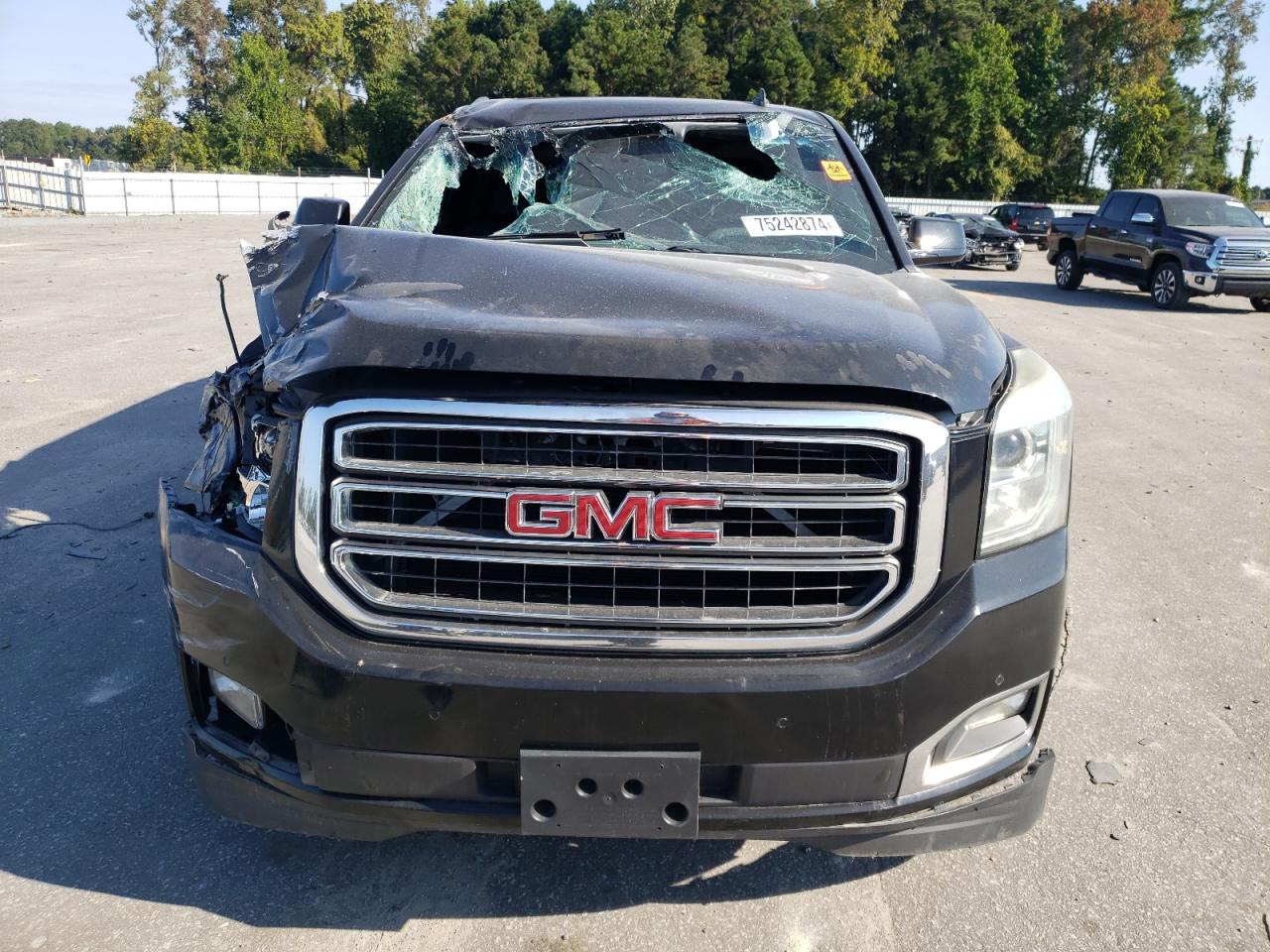 2015 GMC Yukon VIN 1GKS1HKC8FR265849 Copart auction photo, all over damage thumbnail 5