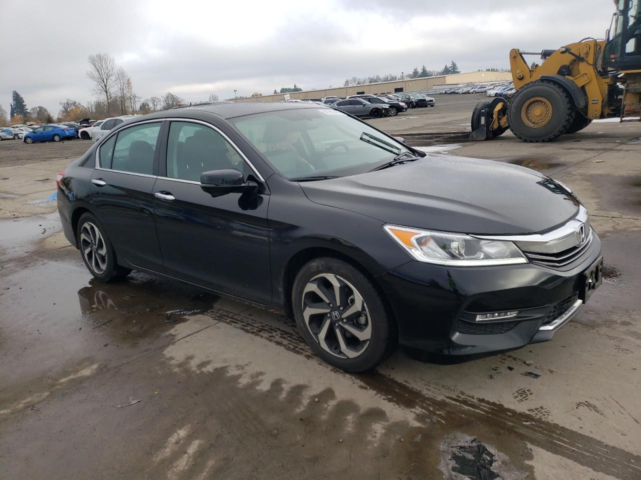 2017 Honda Accord VIN 1HGCR2F88HA139098 Copart auction photo, side damage thumbnail 4