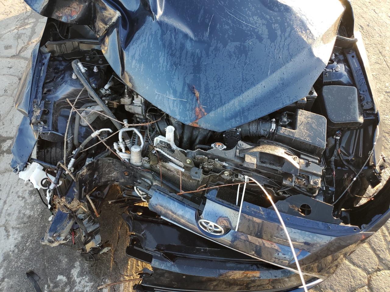 2018 Toyota Yaris VIN 3MYDLBYV5JY328950 Copart auction photo, rollover damage thumbnail 11