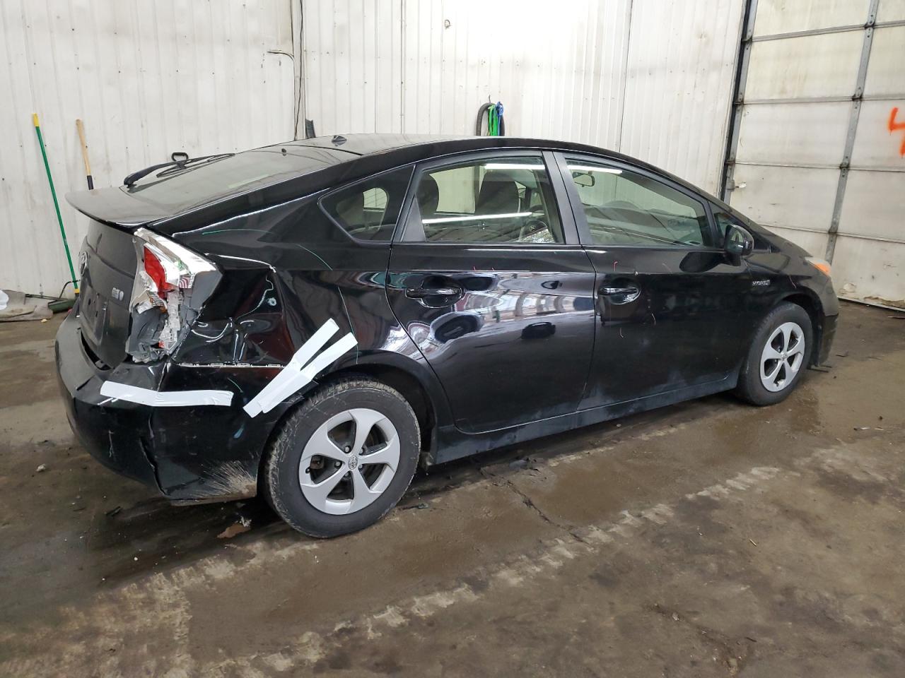 2015 Toyota Prius VIN JTDKN3DU6F0413915 Copart auction photo, rear end damage thumbnail 3