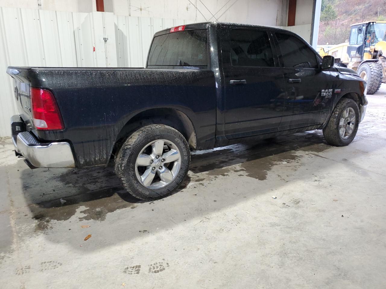 2019 RAM 1500 VIN 1C6RR7KT3KS532015 Copart auction photo, front end / side damage thumbnail 3