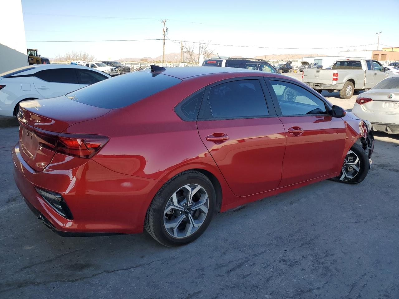 2020 KIA Forte VIN 3KPF24AD3LE220225 Copart auction photo, front end / side damage thumbnail 3