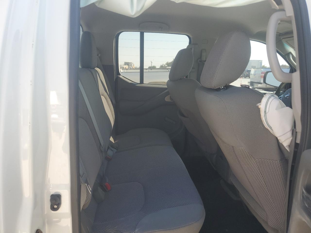 2015 Nissan Navara (Frontier) VIN 1N6AD0ER9FN710653 Copart auction photo, front end damage thumbnail 10