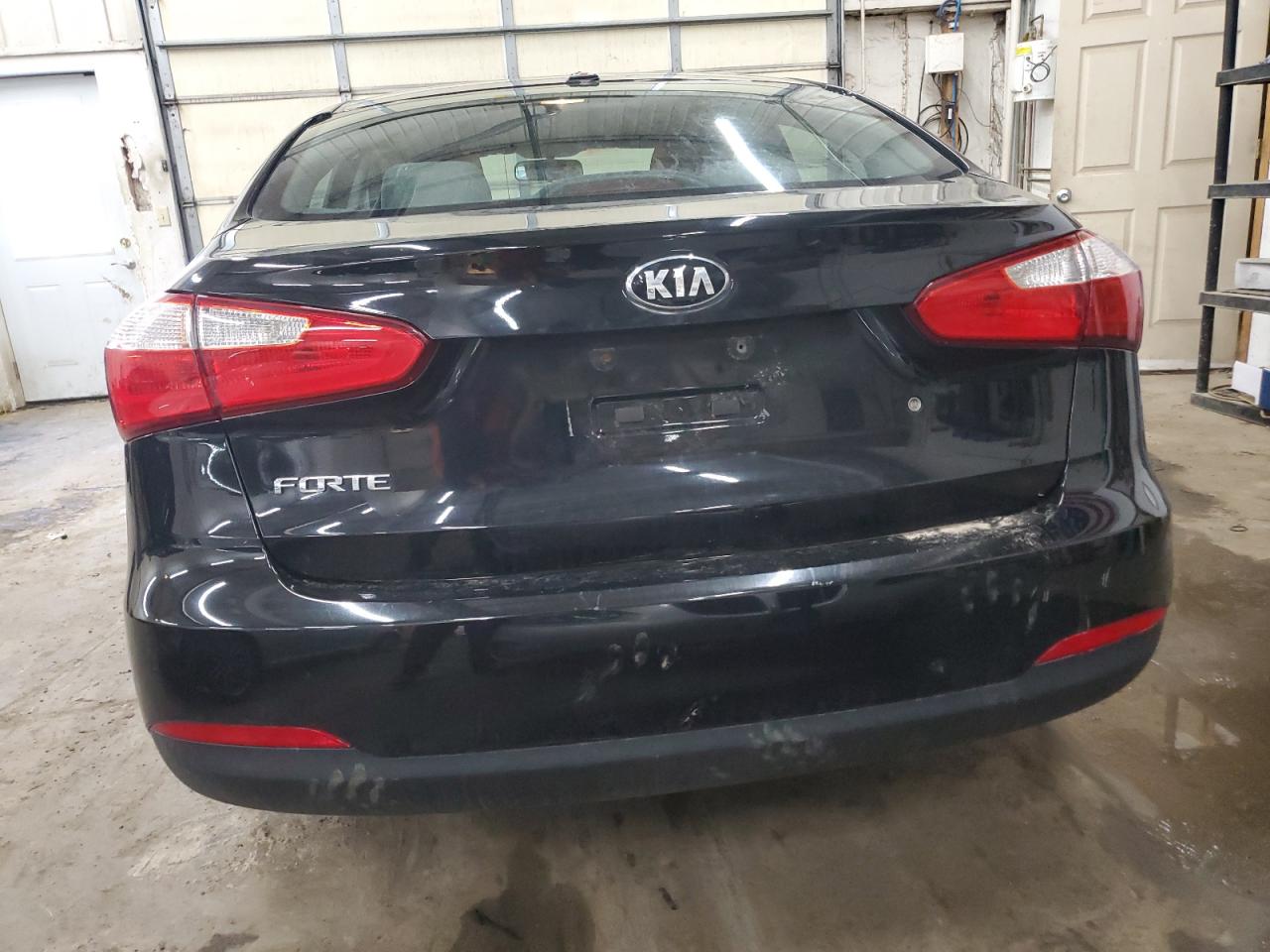 2015 KIA Forte VIN KNAFK4A66F5391694 Copart auction photo, minor dent/scratches damage thumbnail 6
