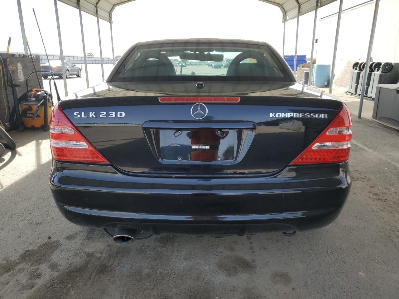 2001 Mercedes-Benz SLK-klasse VIN WDBKK49F81F171836 Copart auction photo, side damage thumbnail 6