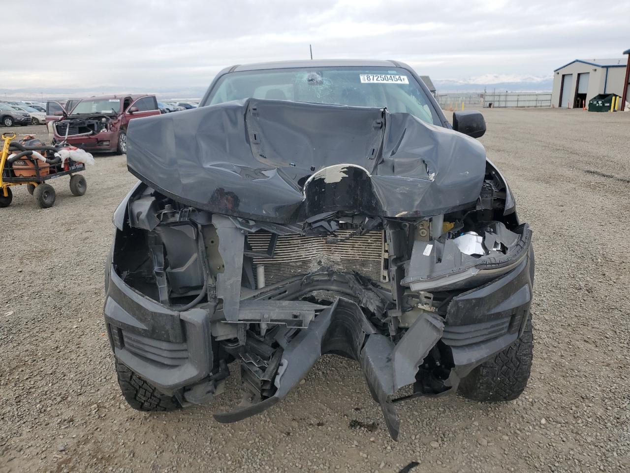 2022 Chevrolet Colorado VIN 1GCGTEEN5N1257308 Copart auction photo, all over damage thumbnail 5