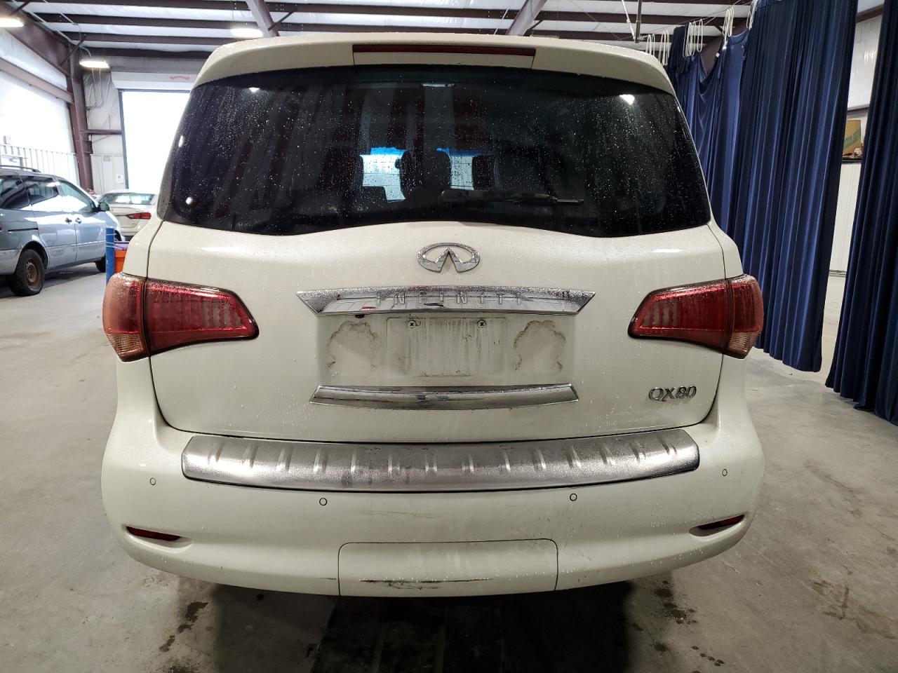 2015 Infiniti QX80 VIN JN8AZ2NC3F9370862 Copart auction photo, minor dent/scratches damage thumbnail 6