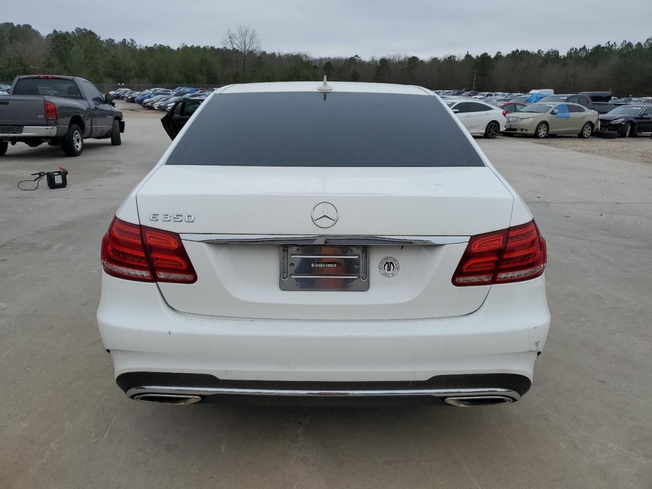 2014 Mercedes-Benz E-klasse VIN WDDHF5KB9EA826947 Copart auction photo, rear end damage thumbnail 6