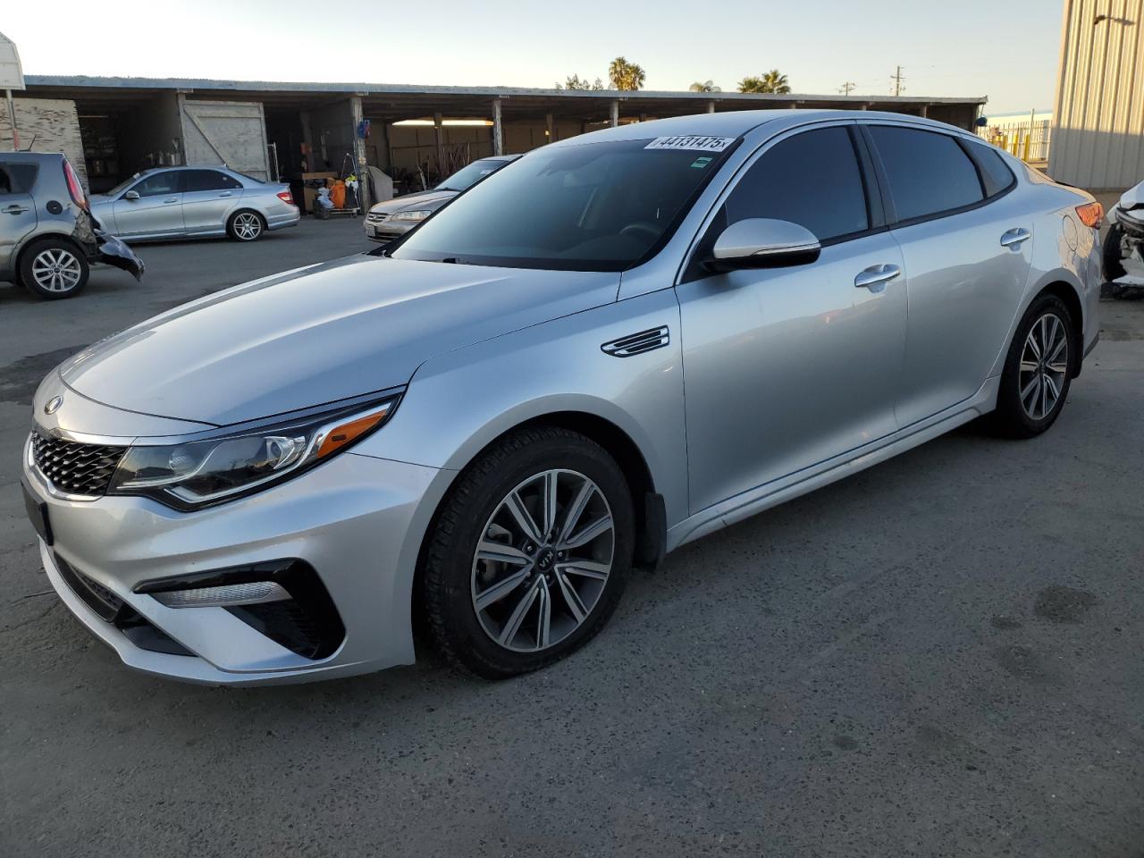 2019 KIA Optima VIN 5XXGT4L39KG369265