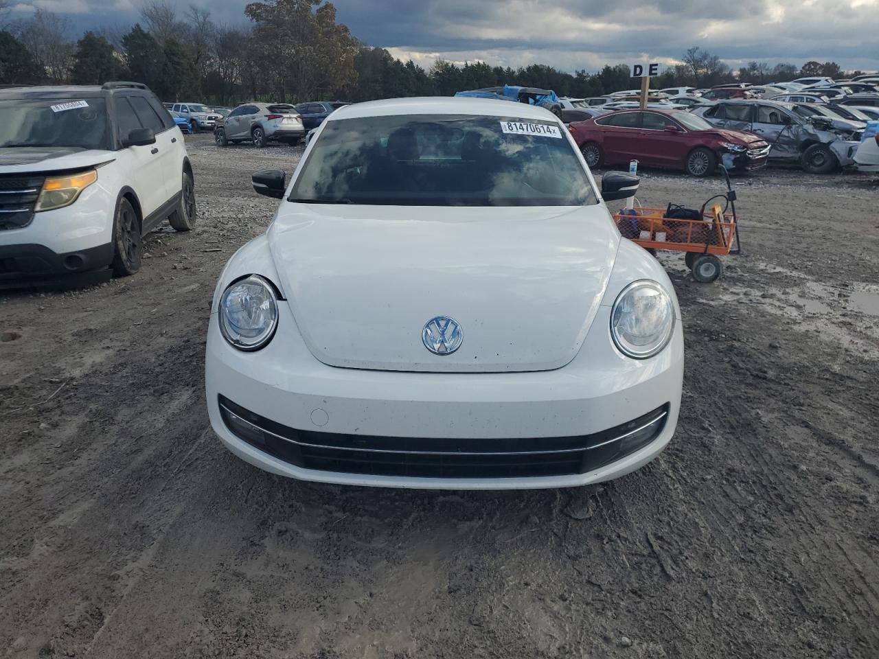 2012 Volkswagen Beetle VIN 3VWVA7AT6CM615588 Copart auction photo, all over / mechanical damage thumbnail 5