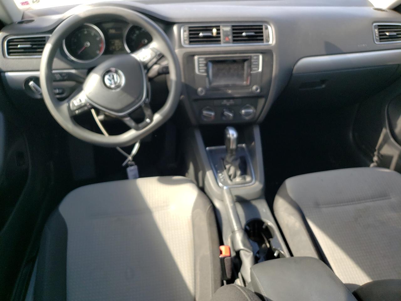 2018 Volkswagen Jetta VIN 3VW2B7AJ7JM207497 Copart auction photo, rear end damage thumbnail 8