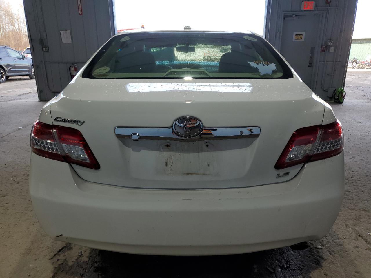 2011 Toyota Camry VIN 4T1BF3EK2BU655772 Copart auction photo, front end / minor dent/scratches damage thumbnail 6