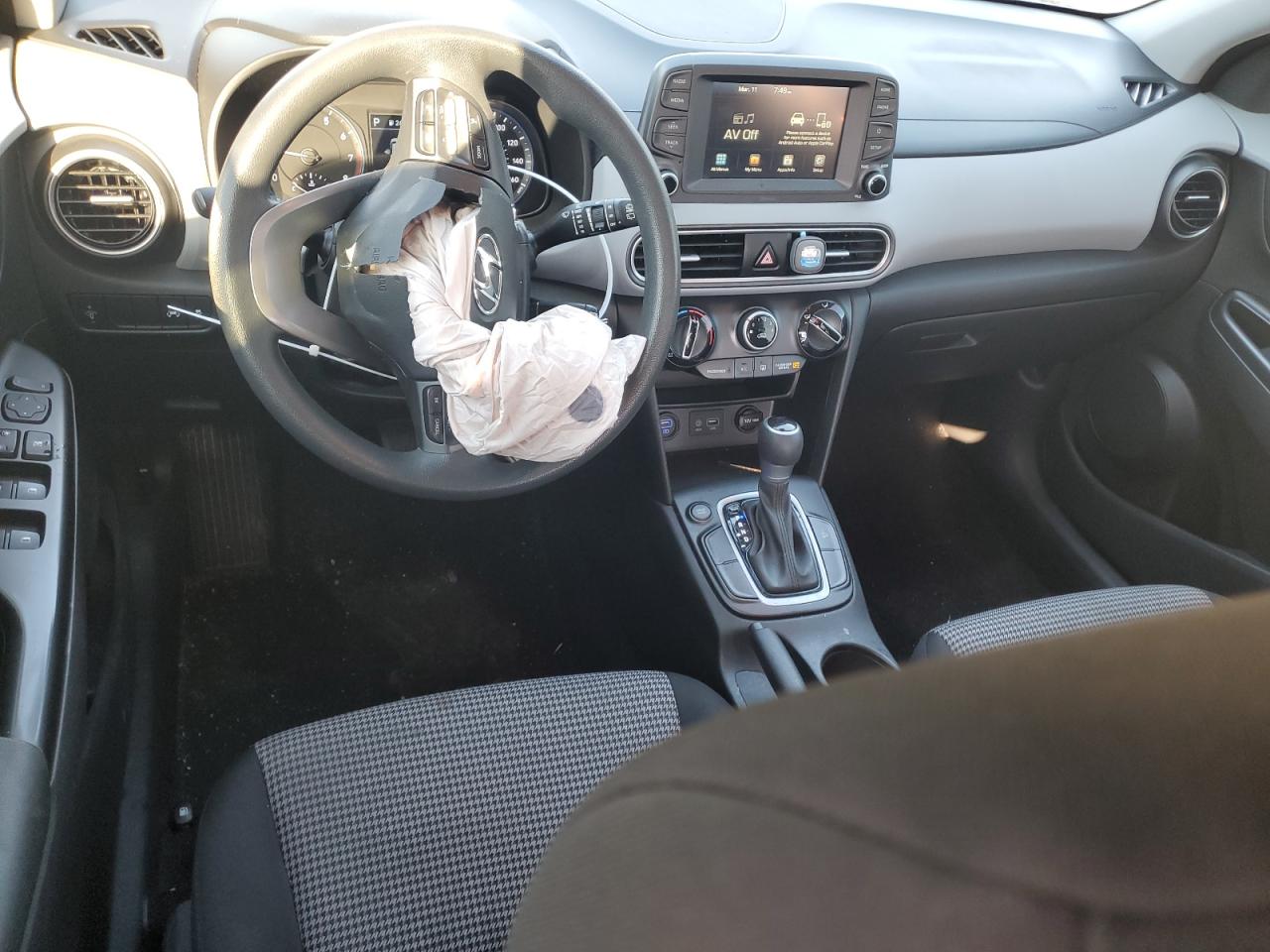 2021 Hyundai Kona VIN KM8K12AA0MU660994 Copart auction photo, front end damage thumbnail 8