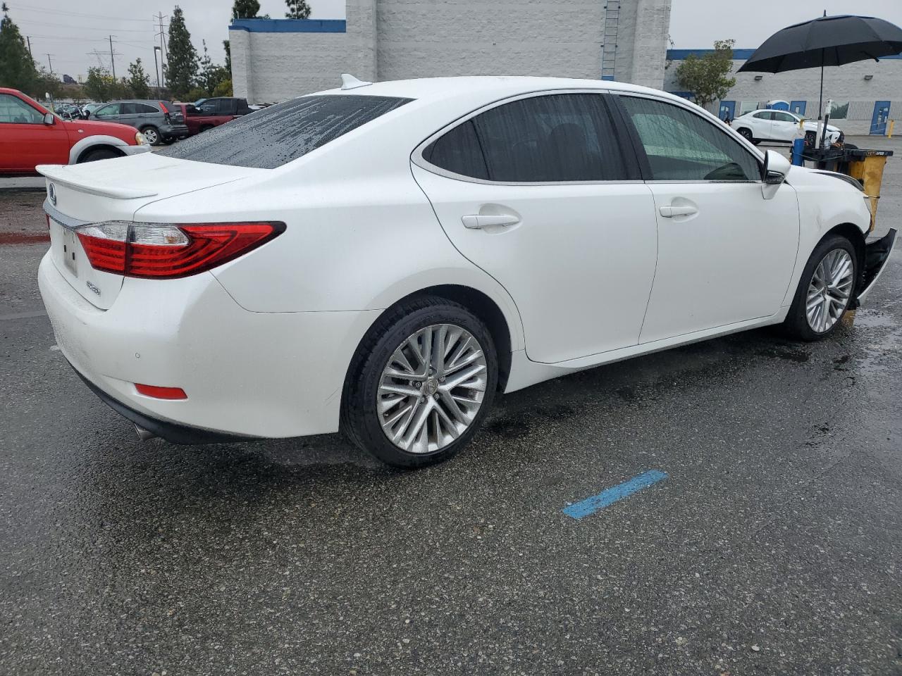 2014 Lexus ES VIN JTHBK1GG5E2136484 Copart auction photo, front end damage thumbnail 3