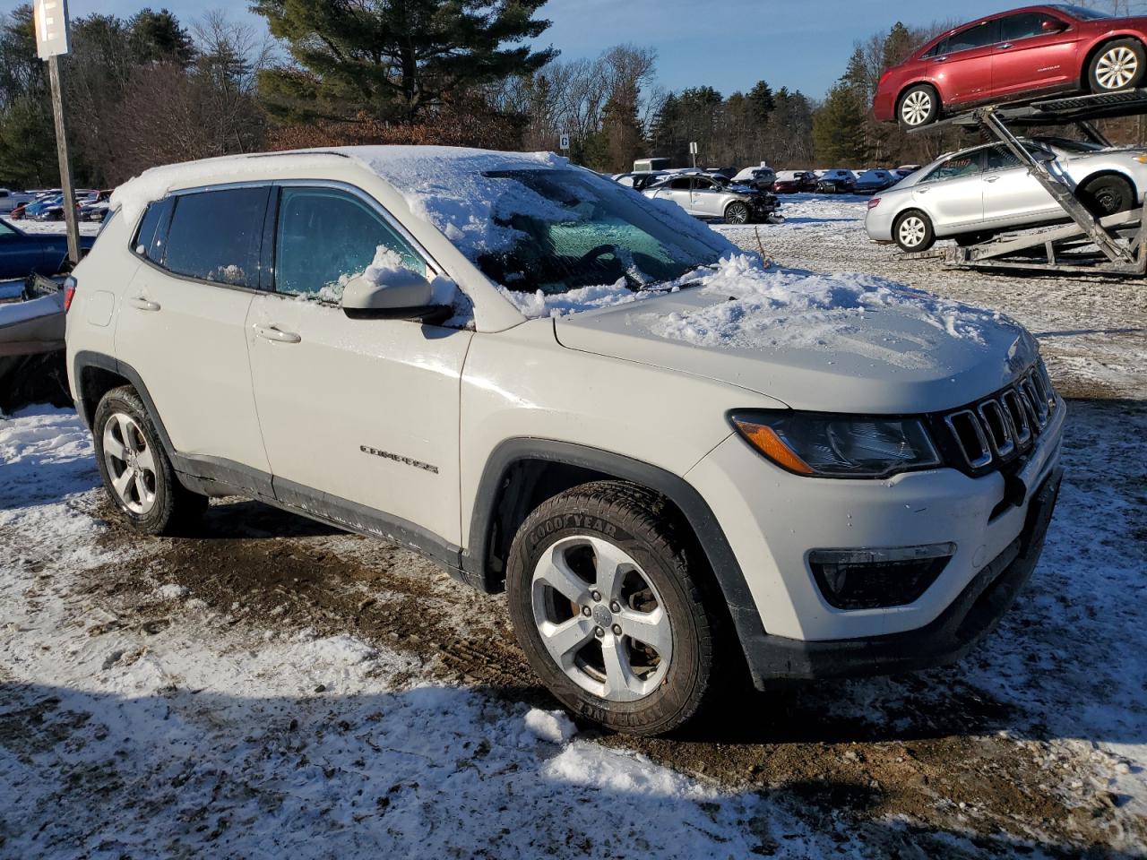 2019 Jeep Compass VIN 3C4NJDBB0KT683462 Copart auction photo, frame damage / side damage thumbnail 4