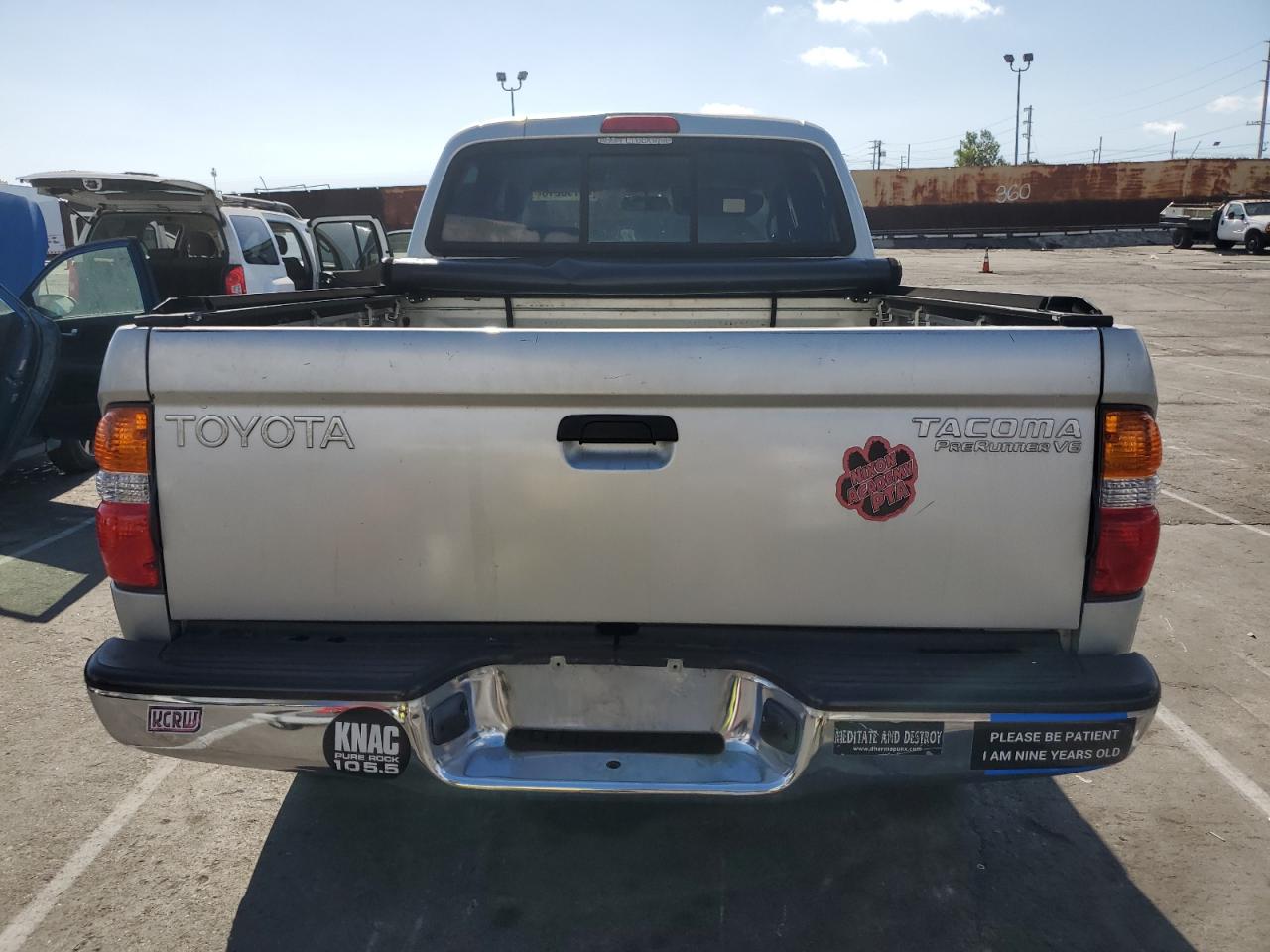 2002 Toyota Tacoma VIN 5TEGN92N82Z128762 Copart auction photo, side / all over damage thumbnail 6