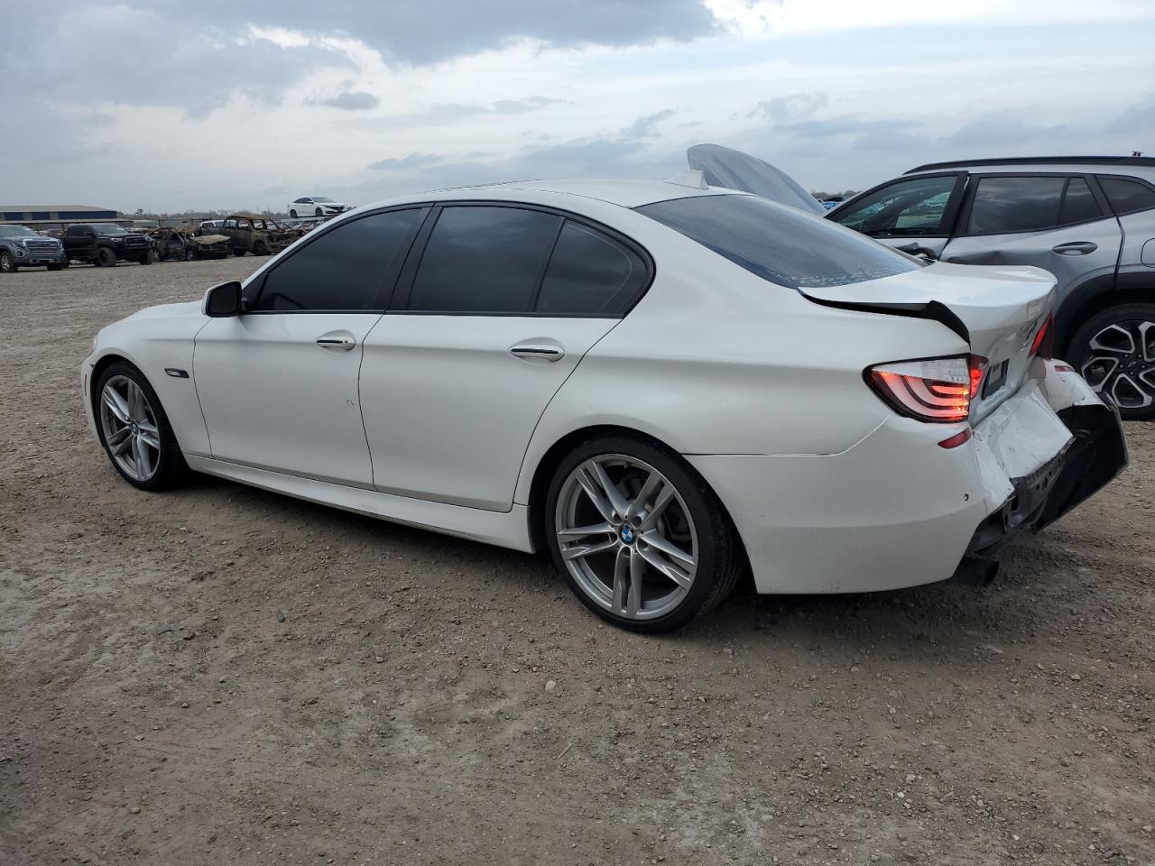2013 BMW 5er VIN WBAFR7C50DC827773 Copart auction photo, rear end damage thumbnail 2