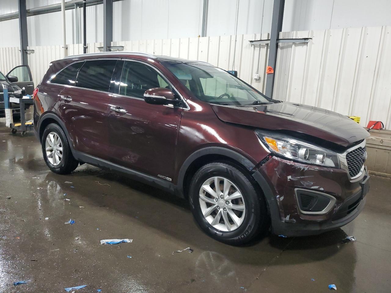 2016 KIA Sorento VIN 5XYPGDA50GG060179 Copart auction photo, front end damage thumbnail 4