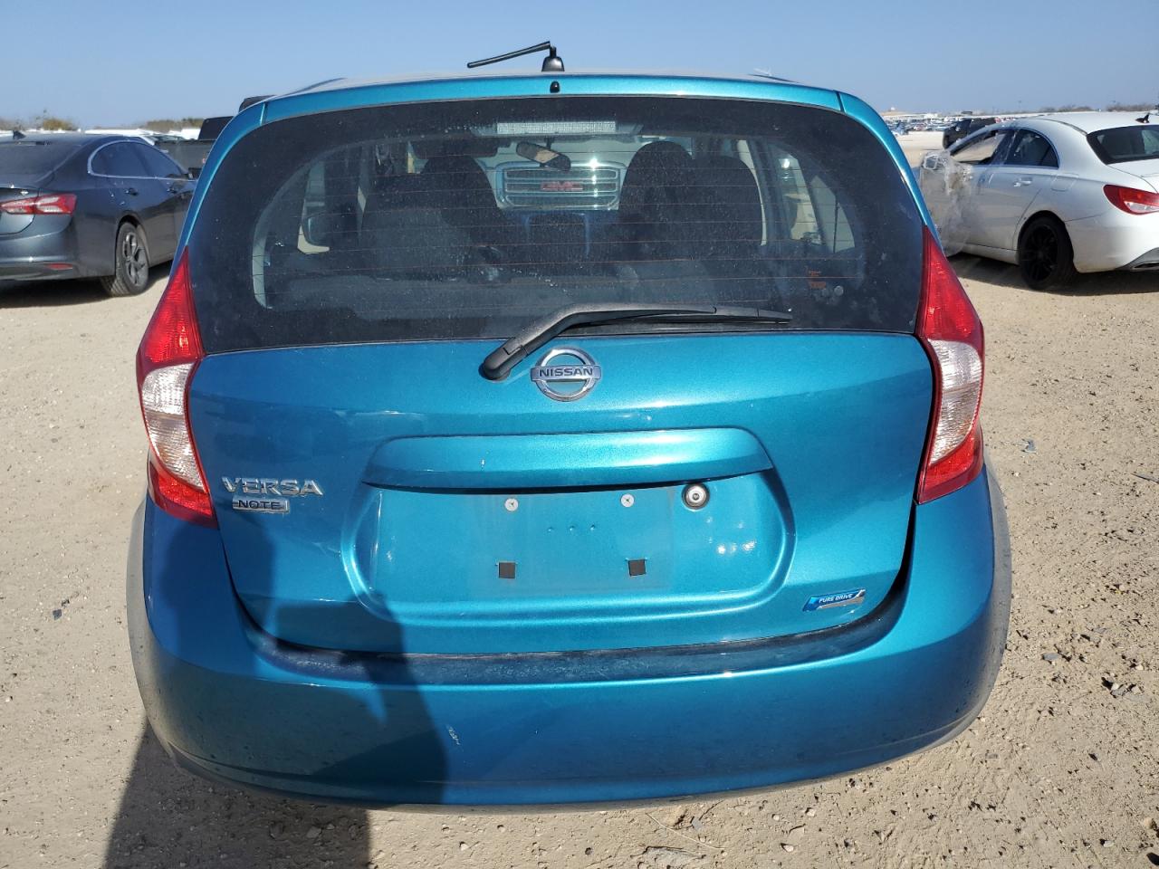 2016 Nissan Versa VIN 3N1CE2CP7GL368758 Copart auction photo, side / minor dent/scratches damage thumbnail 6