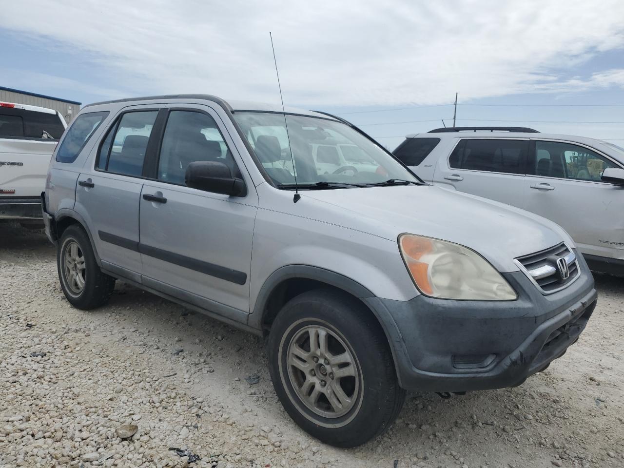 2004 Honda CR-V VIN JHLRD68484C015830 Copart auction photo, rear end / minor dent/scratches damage thumbnail 4