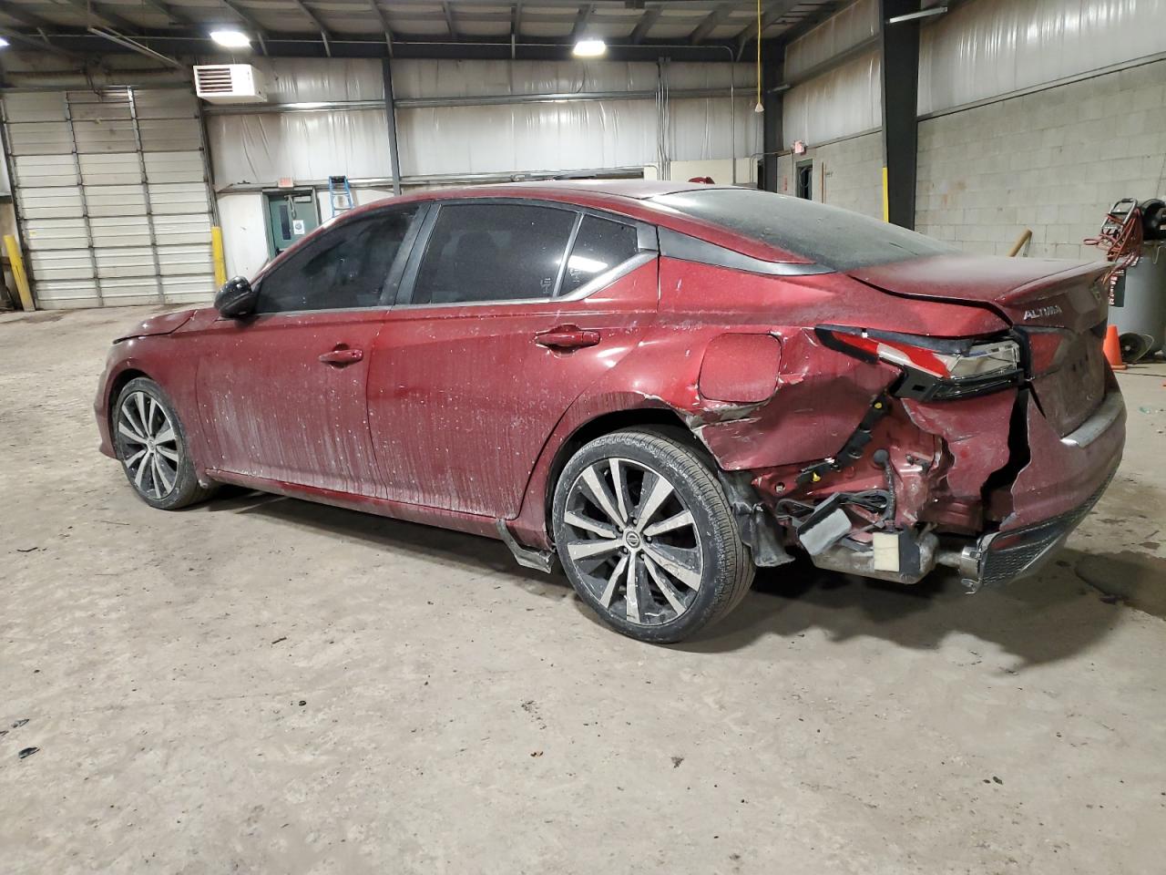 2020 Nissan Altima VIN 1N4BL4CV6LC123244 Copart auction photo, rear end / side damage thumbnail 2