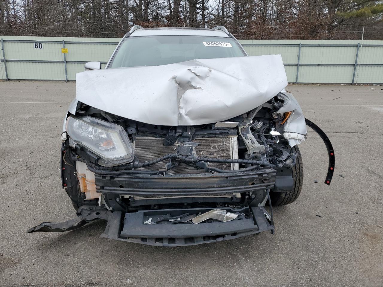 2017 Nissan Rogue VIN 5N1AT2MT4HC849422 Copart auction photo, front end / minor dent/scratches damage thumbnail 5