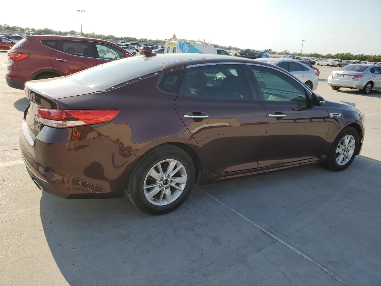 2018 KIA Optima VIN 5XXGT4L39JG240201 Copart auction photo, top/roof / hail damage thumbnail 3
