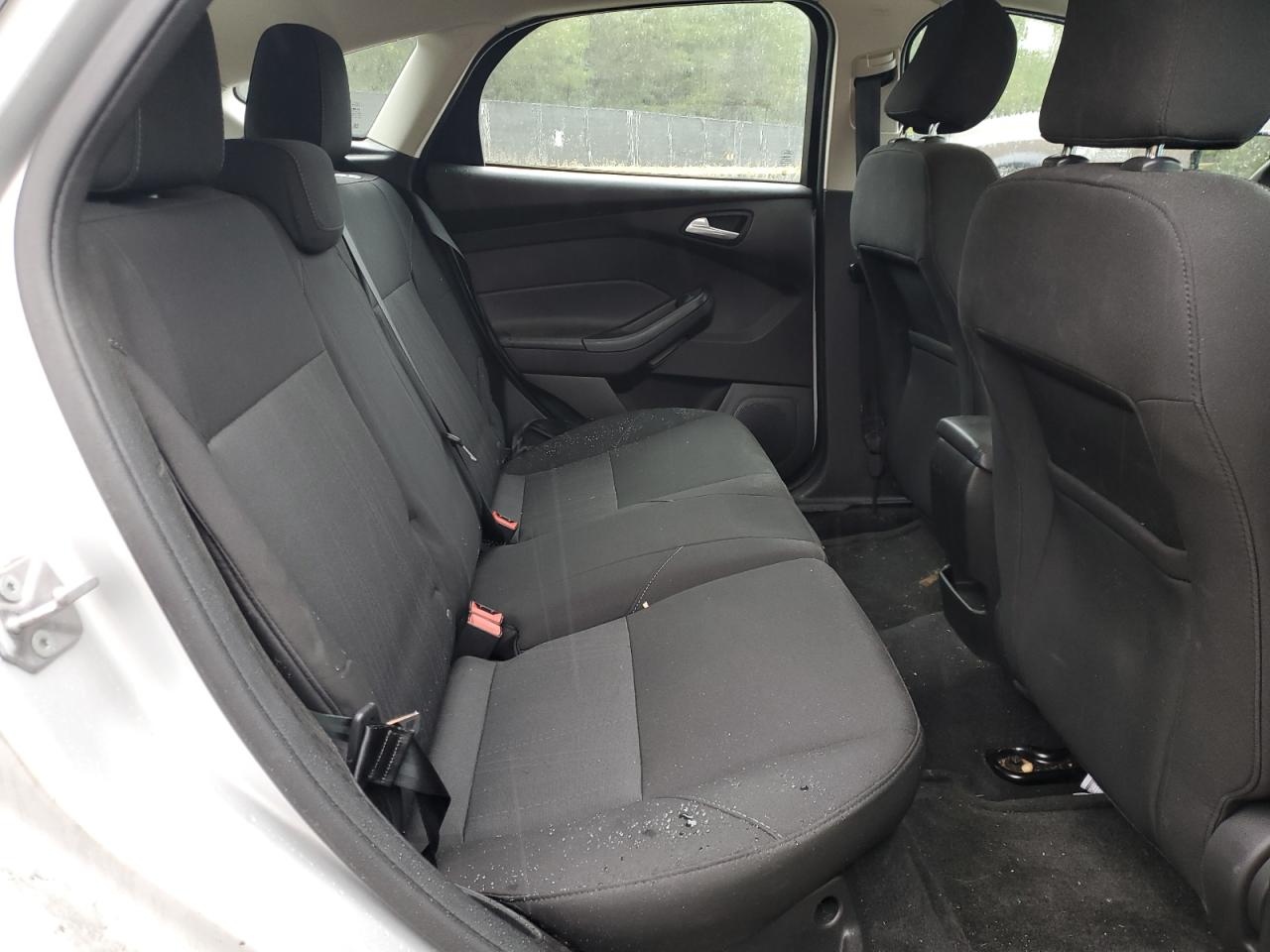 2015 Ford Focus VIN 1FADP3K23FL370420 Copart auction photo, minor dent/scratches damage thumbnail 10