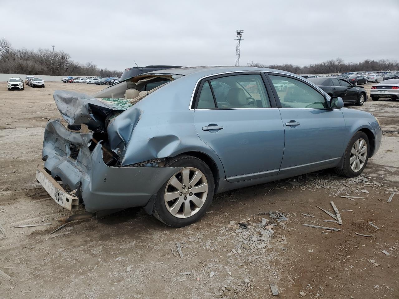 2005 Toyota Avalon VIN 4T1BK36B45U057679 Copart auction photo, rear end / minor dent/scratches damage thumbnail 3