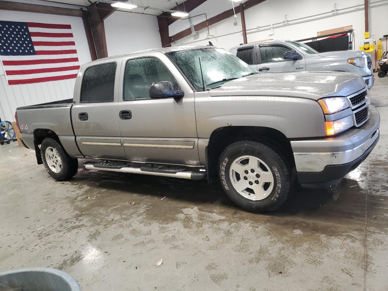 2007 Chevrolet Silverado VIN 2GCEK13Z071143433 Copart auction photo, mechanical damage thumbnail 4