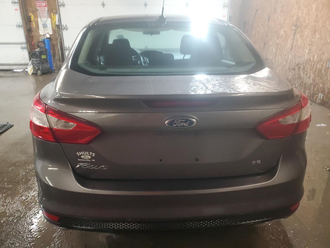 2012 Ford Focus VIN 1FAHP3F29CL220643 Copart auction photo, side / front end damage thumbnail 6