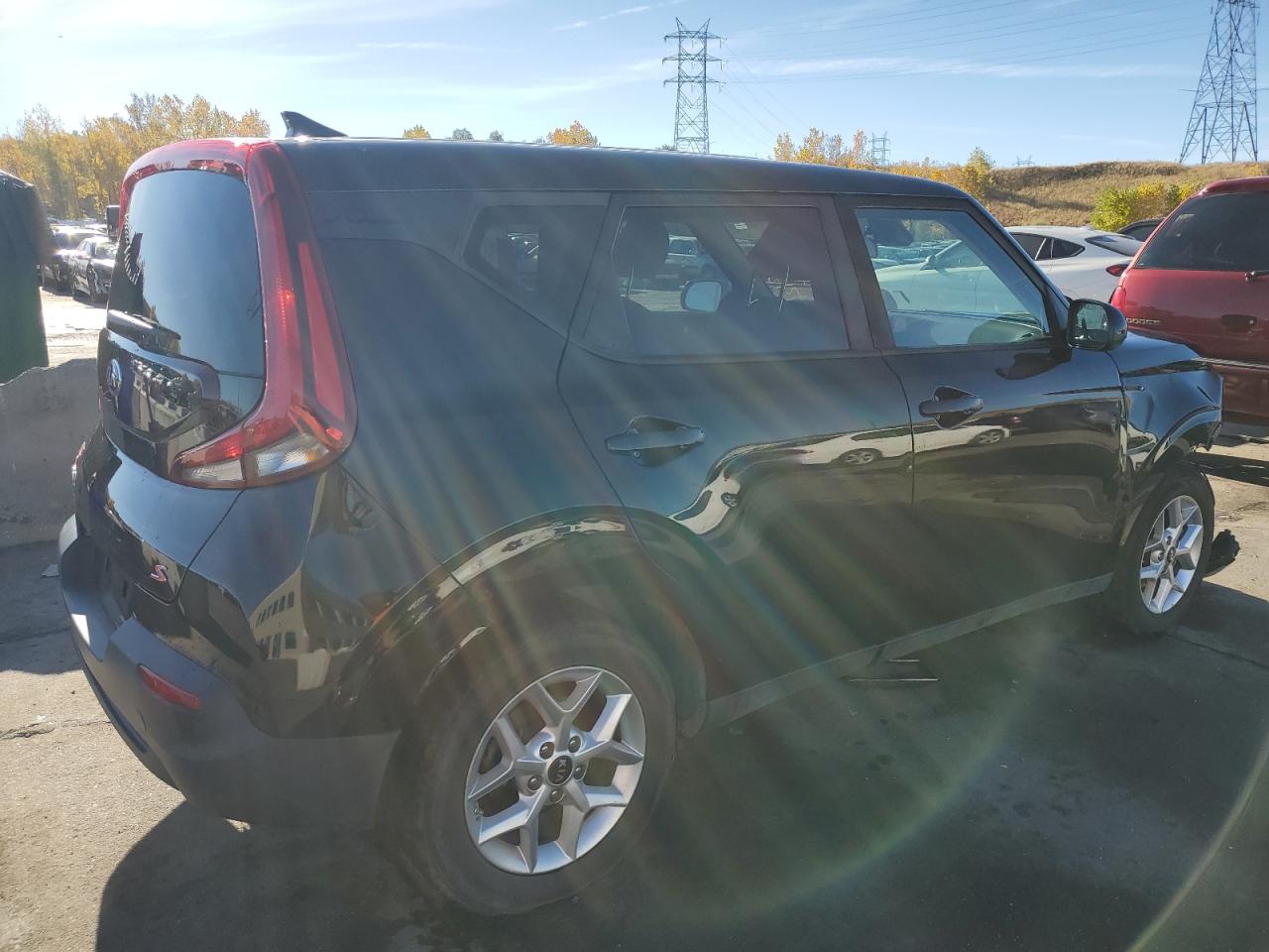 2020 KIA Soul VIN KNDJ23AUXL7724209 Copart auction photo, front end / side damage thumbnail 3