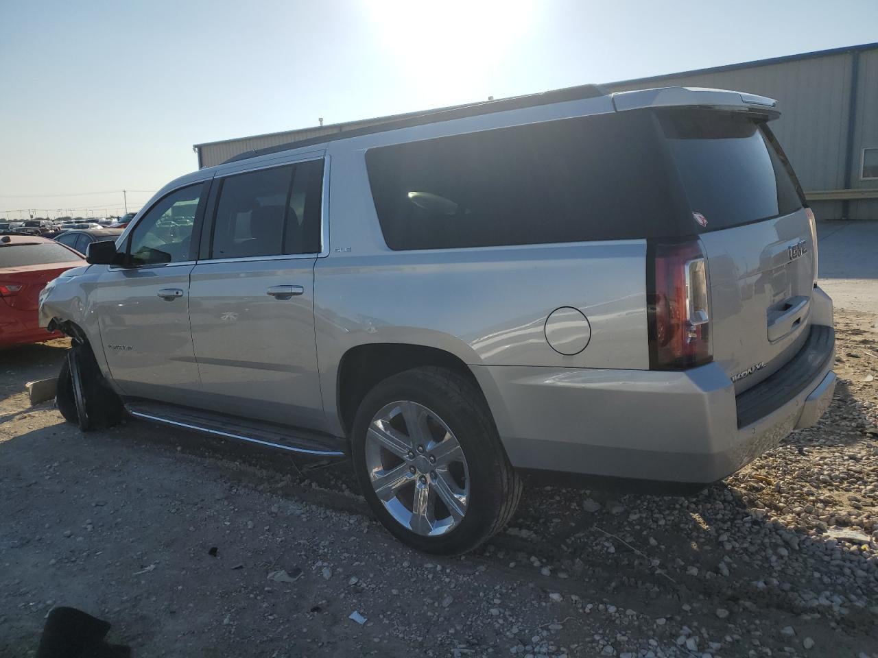 2020 GMC Yukon VIN 1GKS1FKC3LR142069 Copart auction photo, side / minor dent/scratches damage thumbnail 2