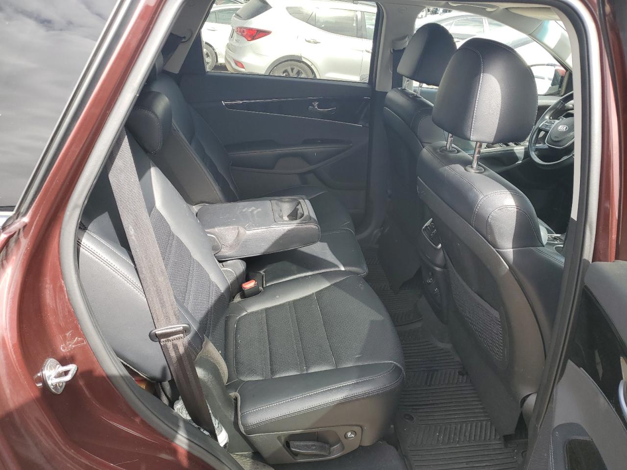 2020 KIA Sorento VIN 5XYPHDA56LG694667 Copart auction photo, front end damage thumbnail 11