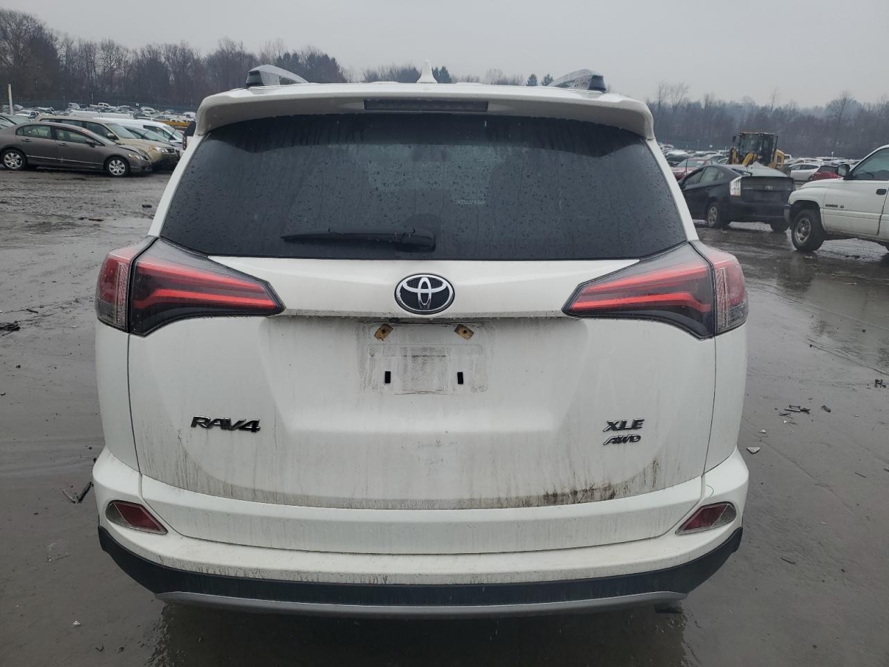 2018 Toyota RAV 4 VIN JTMRFREV6JJ192096 Copart auction photo, front end / side damage thumbnail 6