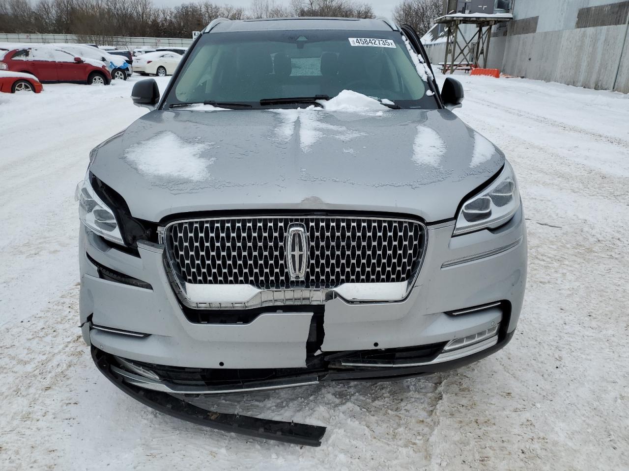 2021 Lincoln Aviator VIN 5LM5J7XC1MGL02253 Copart auction photo, side / front end damage thumbnail 5